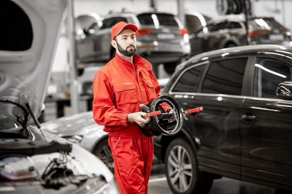 Révision automobile à Marseille : services rapides et efficaces